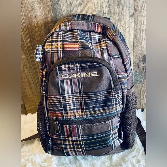 Dakine backpack NWOT - Picture 1 of 7